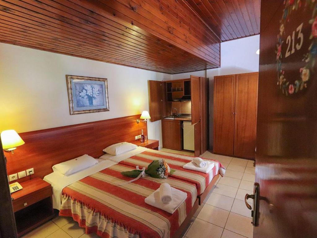 Spa Hotel Alex Loutra Edipsou  Extérieur photo